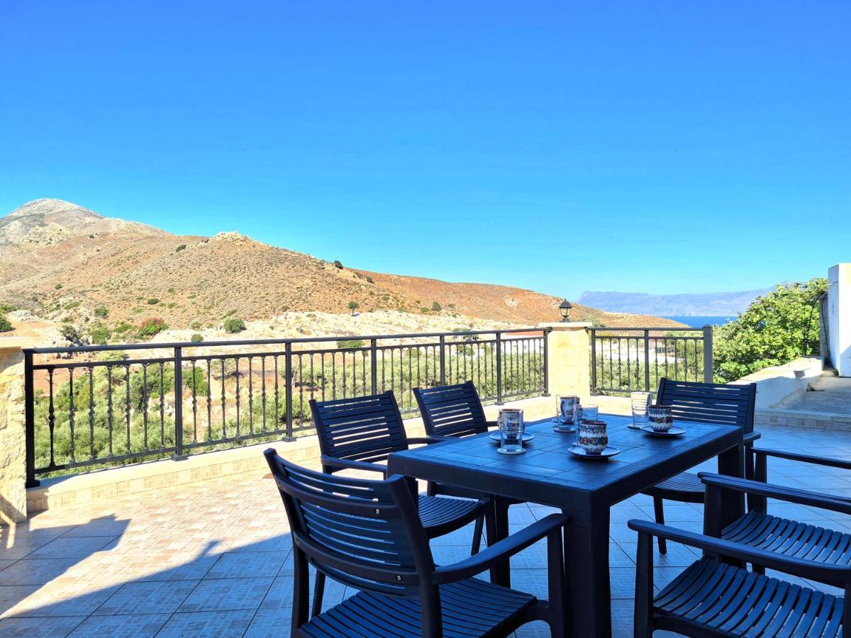Enastron Vacation House Kíssamos Extérieur photo