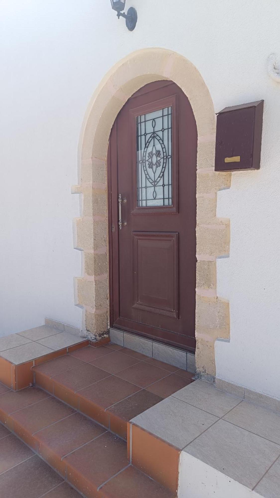 Enastron Vacation House Kíssamos Extérieur photo
